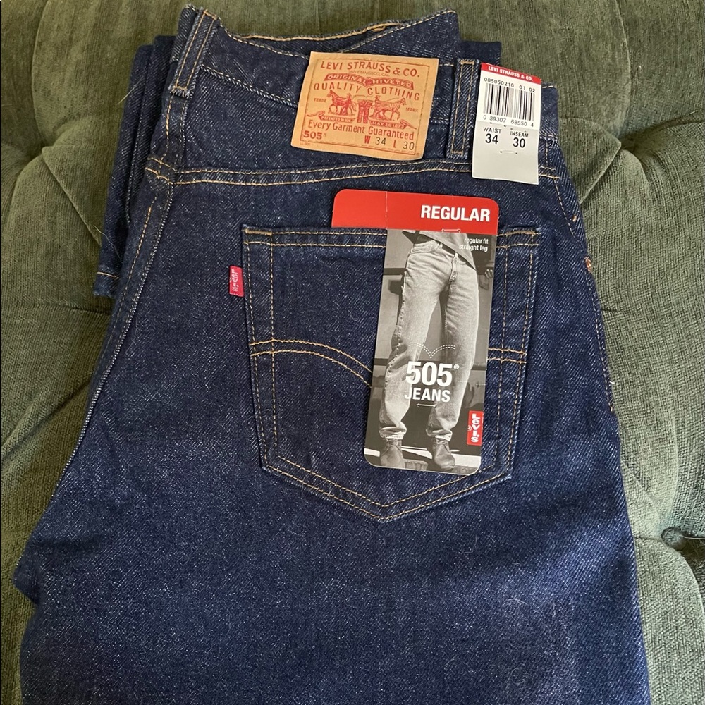 Levi jeans